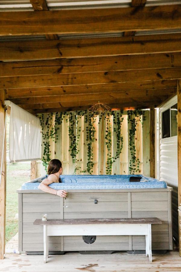 Moonlight Cottage - Your Romantic & Scenic Escape Sevierville Exterior photo